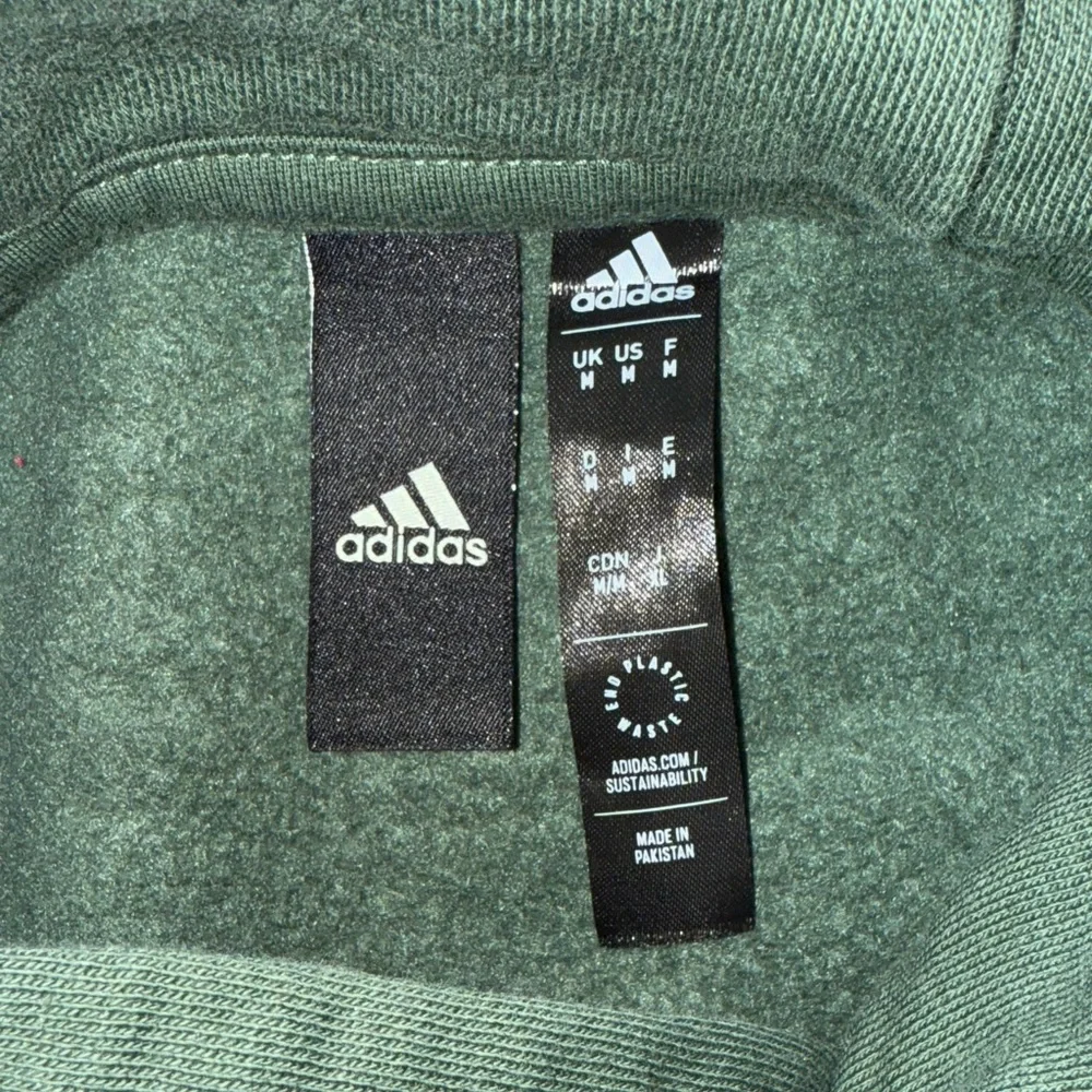 🤩SALE🤩ADIDAS - Picture 3 of 5